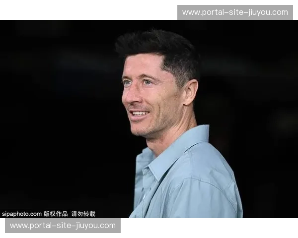 巴萨锋线遭遇重创 莱万多夫斯基眼眶骨折无缘国王杯关键战